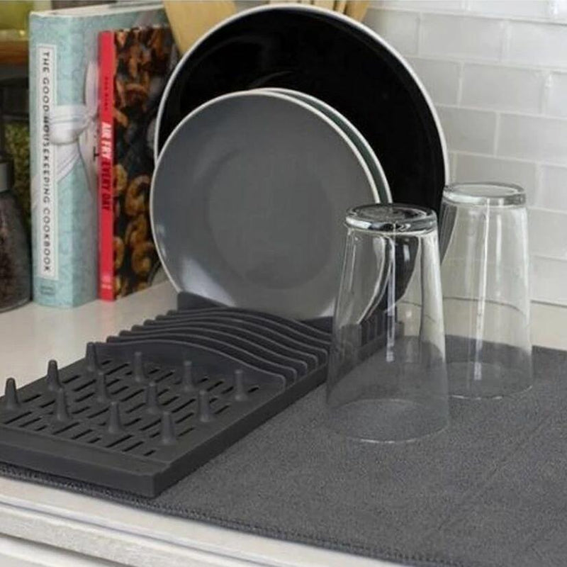 https://dailysale.com/cdn/shop/products/plastic-dish-drying-rack-with-buttoned-micro-fiber-drying-mat-kitchen-dining-dailysale-828250_800x.jpg?v=1613082435