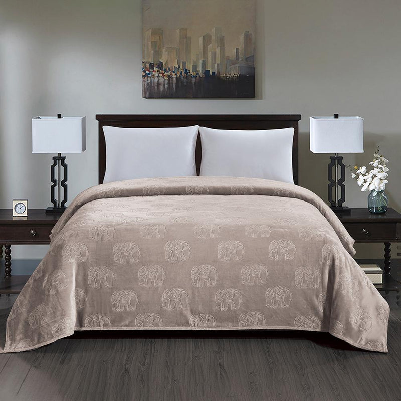 Premium Flannel Fleece Elephant Design Blanket Bed & Bath Queen Ivory - DailySale