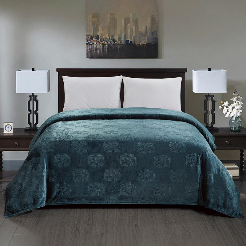 Premium Flannel Fleece Elephant Design Blanket Bed & Bath Queen Oxford Blue - DailySale