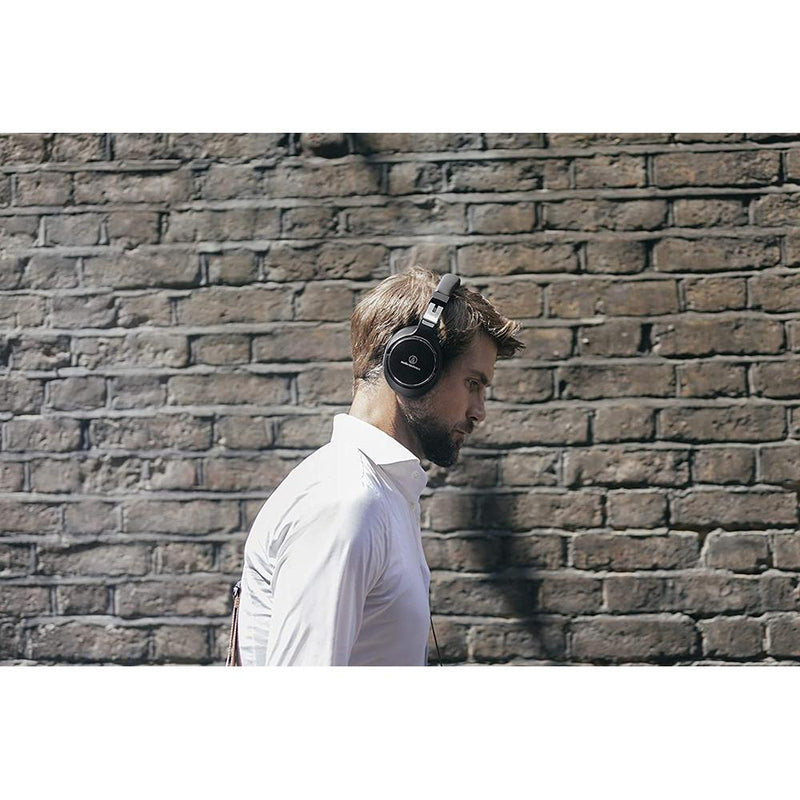 SonicPro Headphones with High-Resolution Active Noise Cancellation Headphones & Audio - DailySale