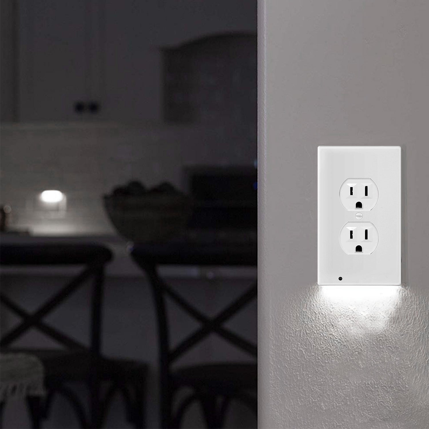 US Wall Outlet Cover Wall Plate with 3-LED Dusk To Down Sensor Night Lights Batteries & Electrical - DailySale