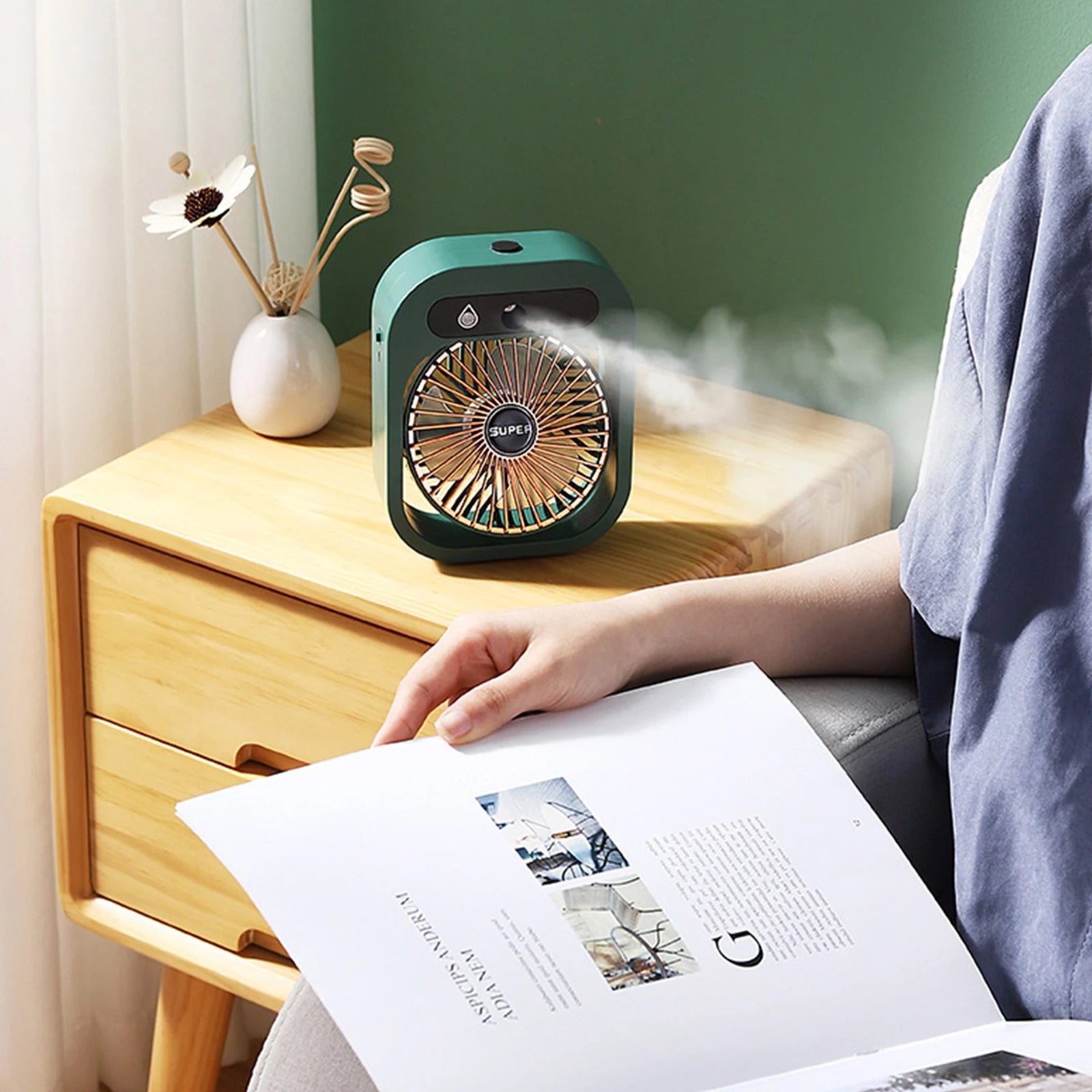 USB Rechargeable Desktop Spray Fan Household Appliances - DailySale