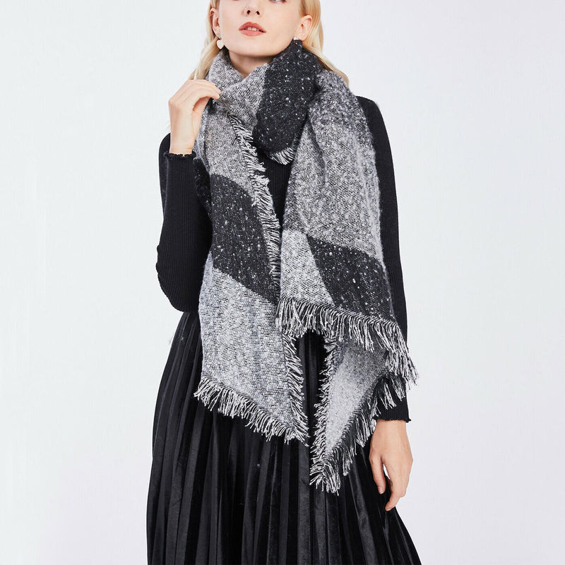 Women Long Soft Knitted Shawl Extra Thick Plaid Blanket Wrap Cape